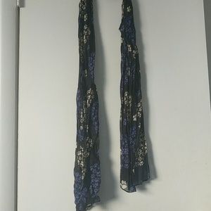 Pawprint/heart scarf (worn once)